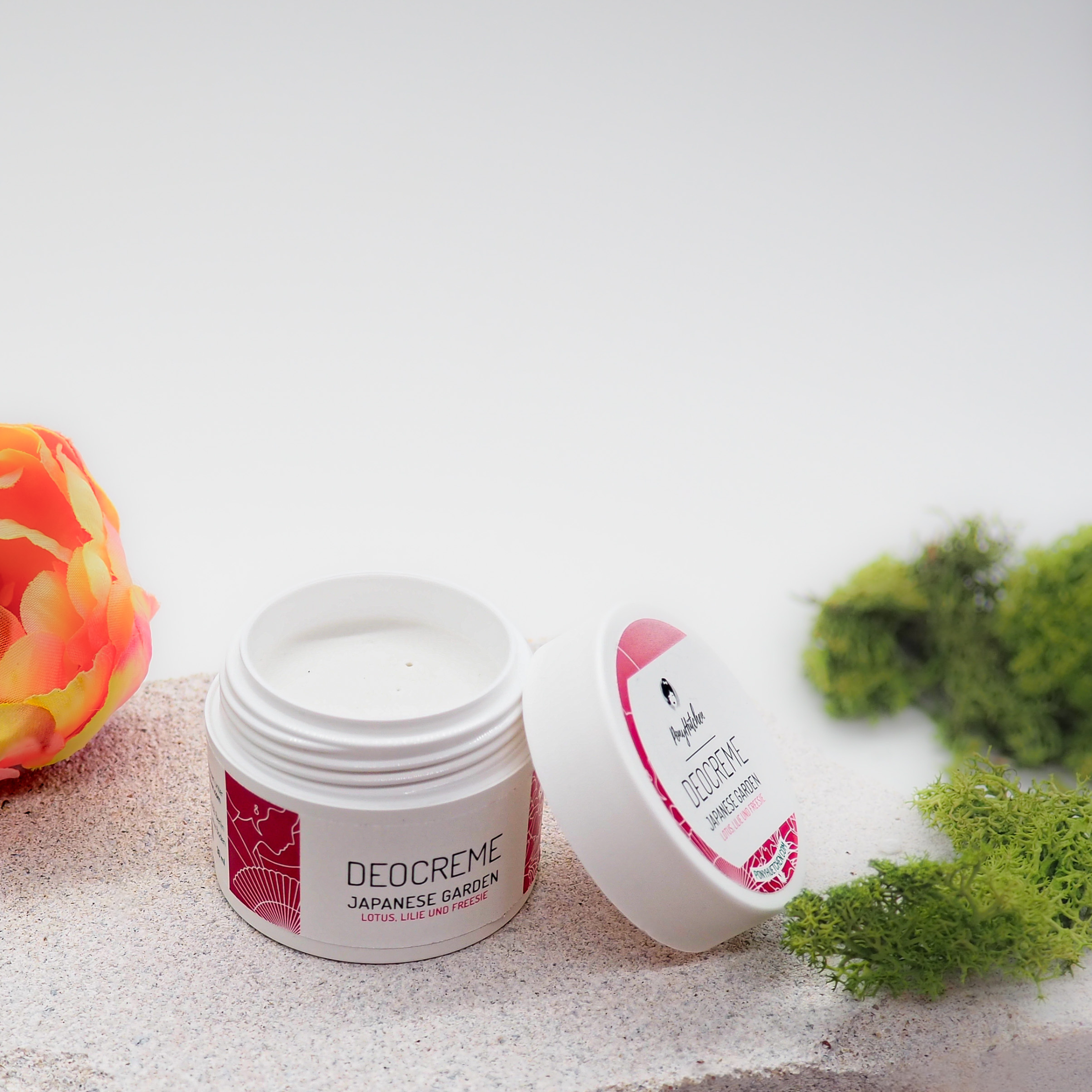 Deocreme Japanese Garden - Limited Edition